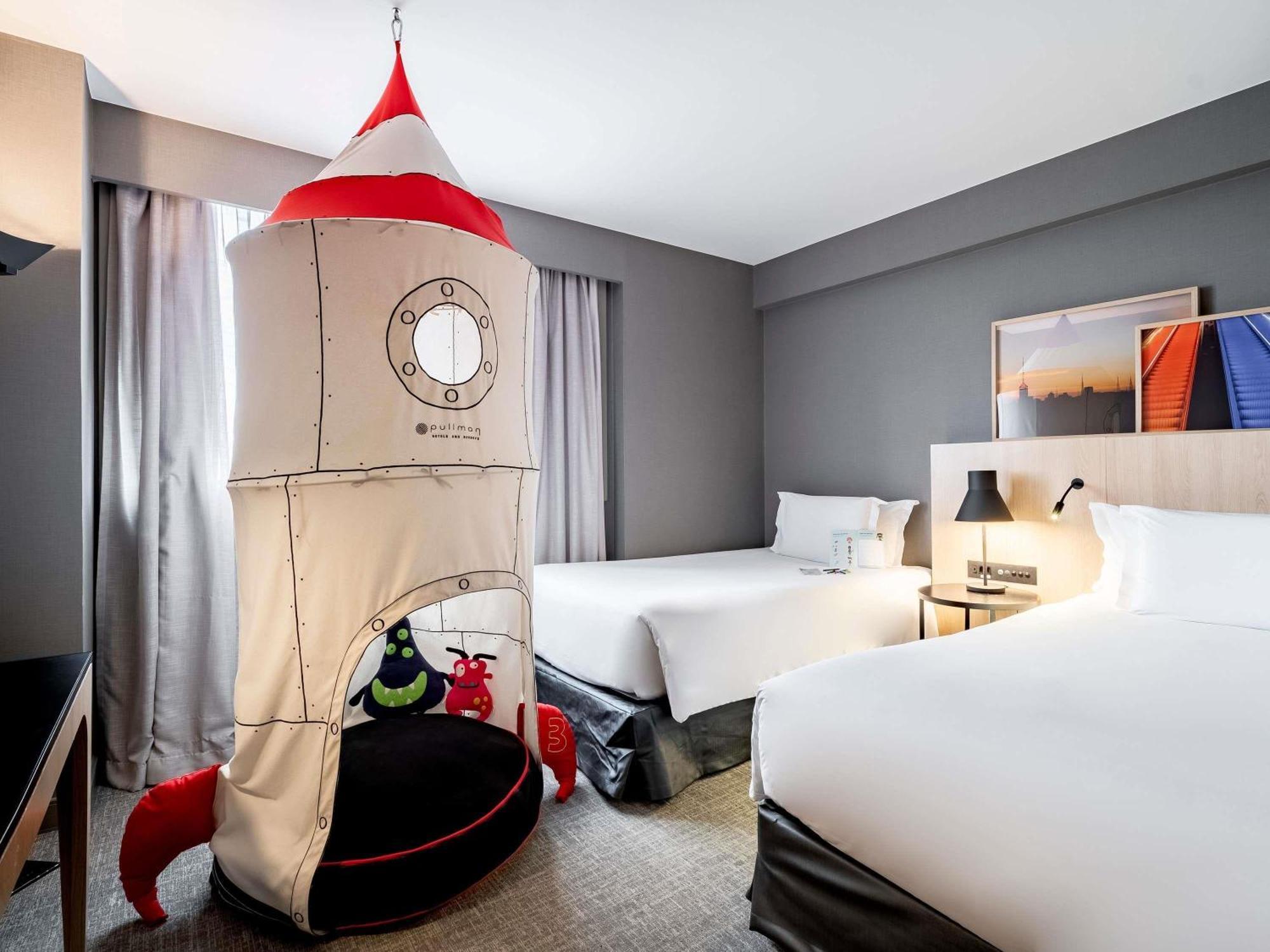 Pullman Sp Airport Hotel 5*
