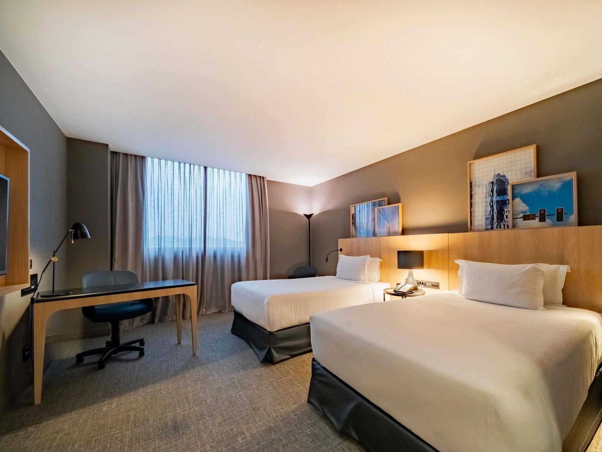 Pullman Sp Airport Hotel 5*